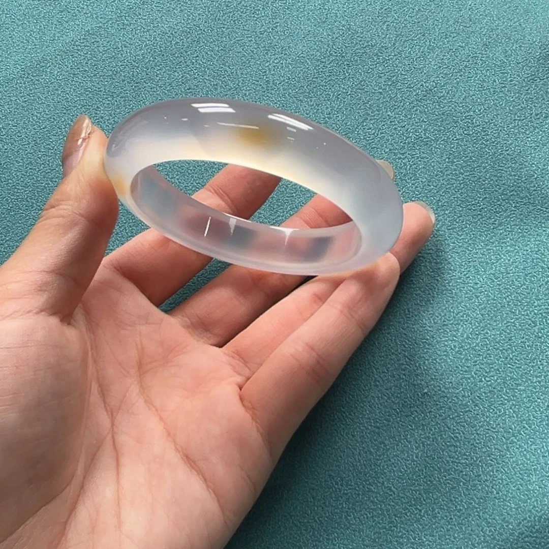 手镯玛瑙/玉髓未镶嵌