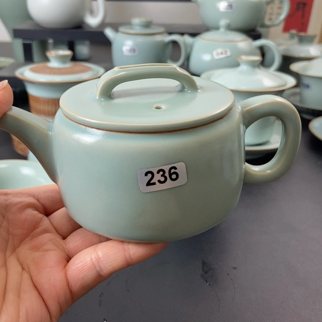 二级品仿古釉汉瓦壶