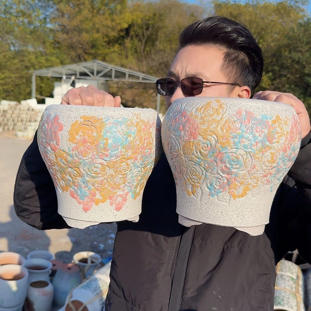 紫砂花盆口18高19（两个白色花花玫瑰花新款