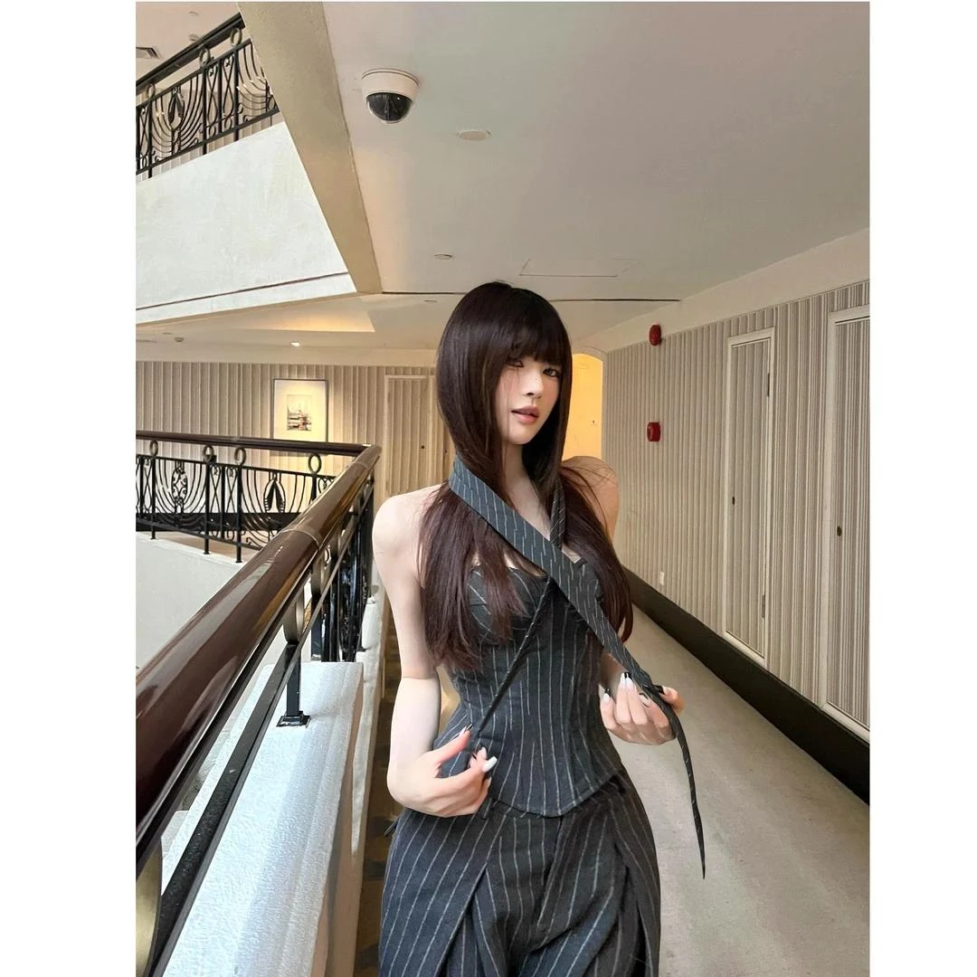 2025秋冬新款韩系条纹抹胸背心女辣妹收腰上衣阔腿百搭休闲裤套装