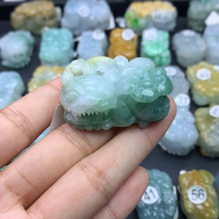 翡翠颈饰未镶嵌天然缅甸翡翠