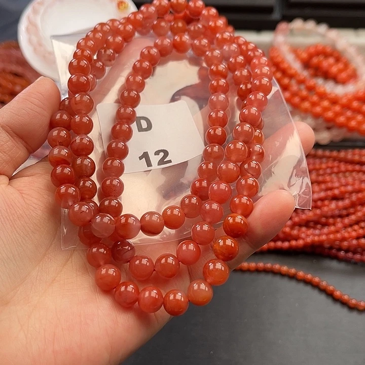 南红玛瑙未镶嵌多样性发货默认微瑕称重8mm