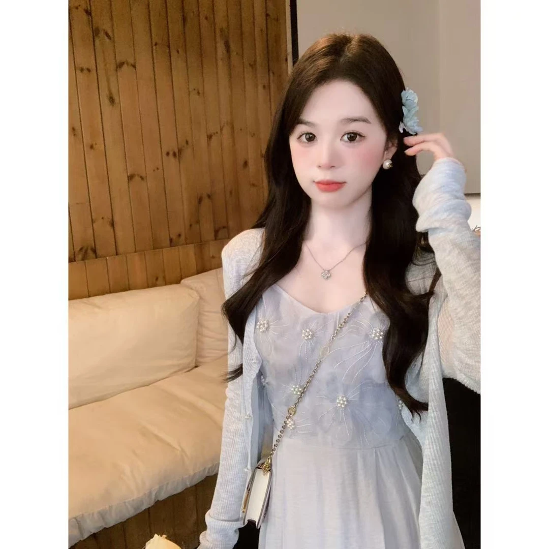 小奶盖 春夏温柔纯欲慵懒风珍珠扣防晒显白开衫