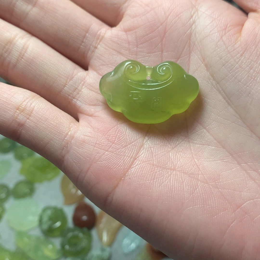 蛇纹石玉合金颈饰