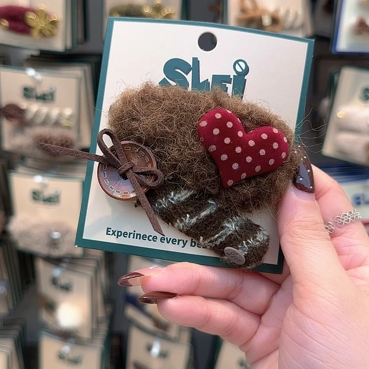 棕色爱心波点纽扣掰掰