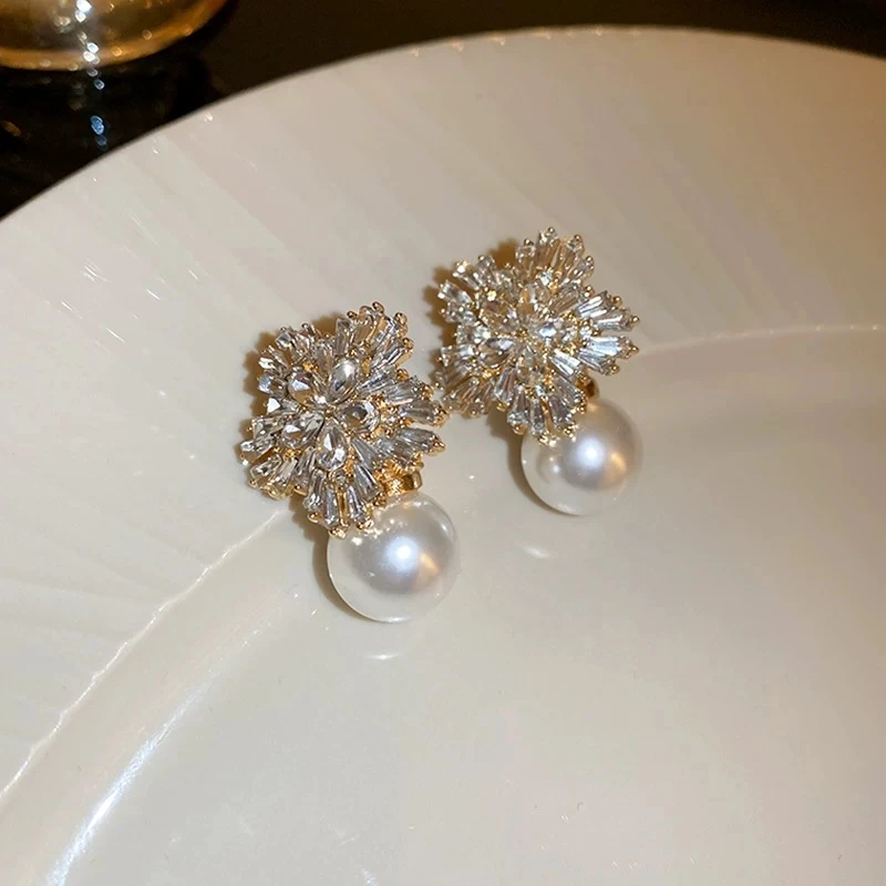 合金耳饰 岳岳｜气质简约镶钻雪花大珍珠耳环100671