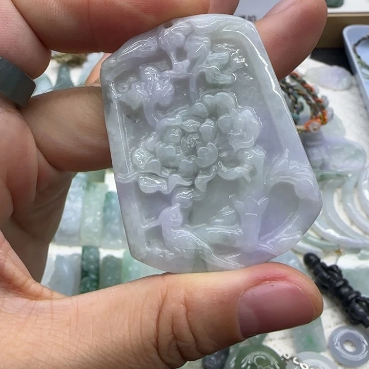 翡翠未镶嵌手链牌子