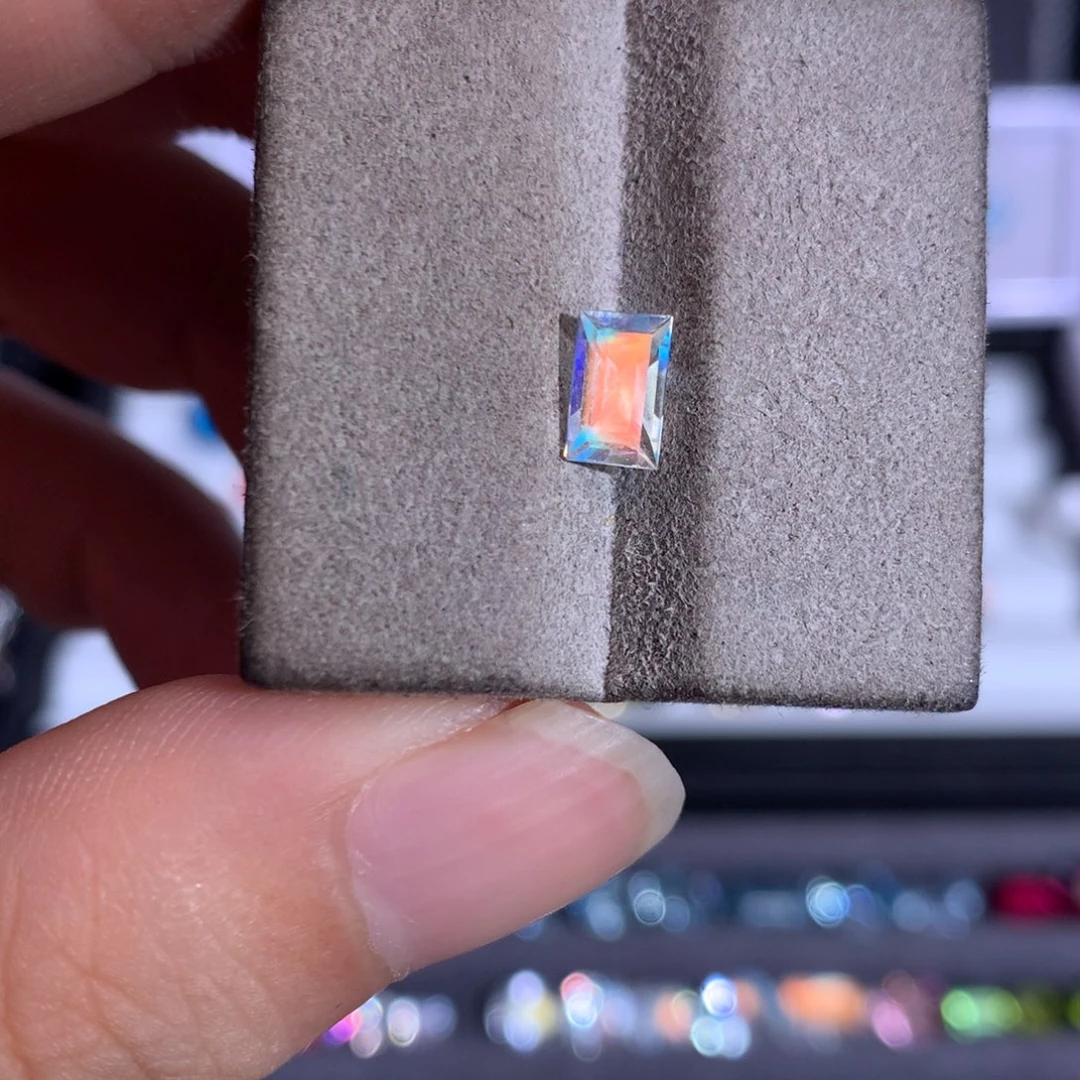 月光石裸石0.695ct