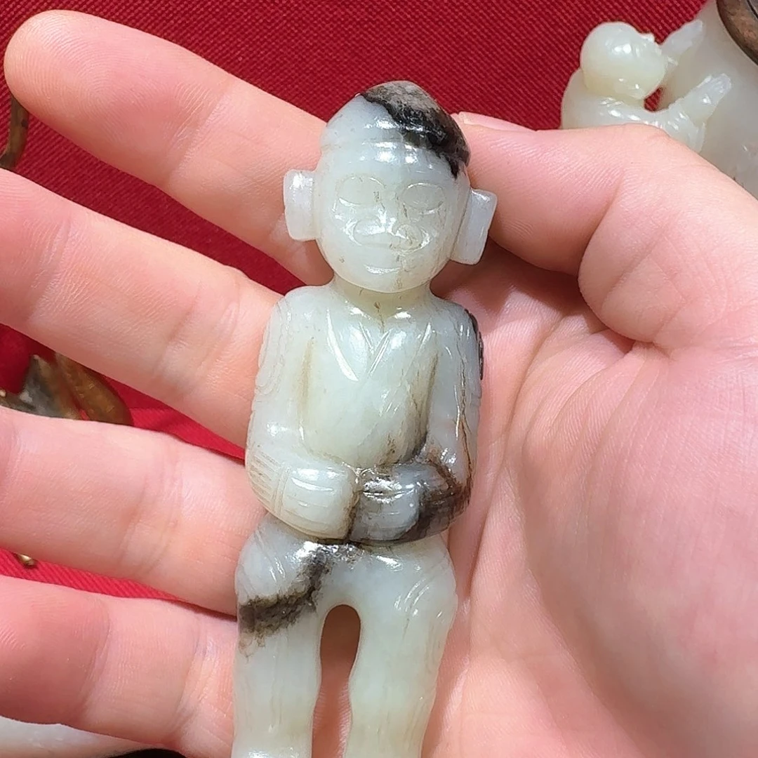 手饰和田玉未镶嵌