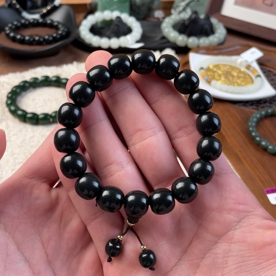 未镶嵌手串和田玉比****人