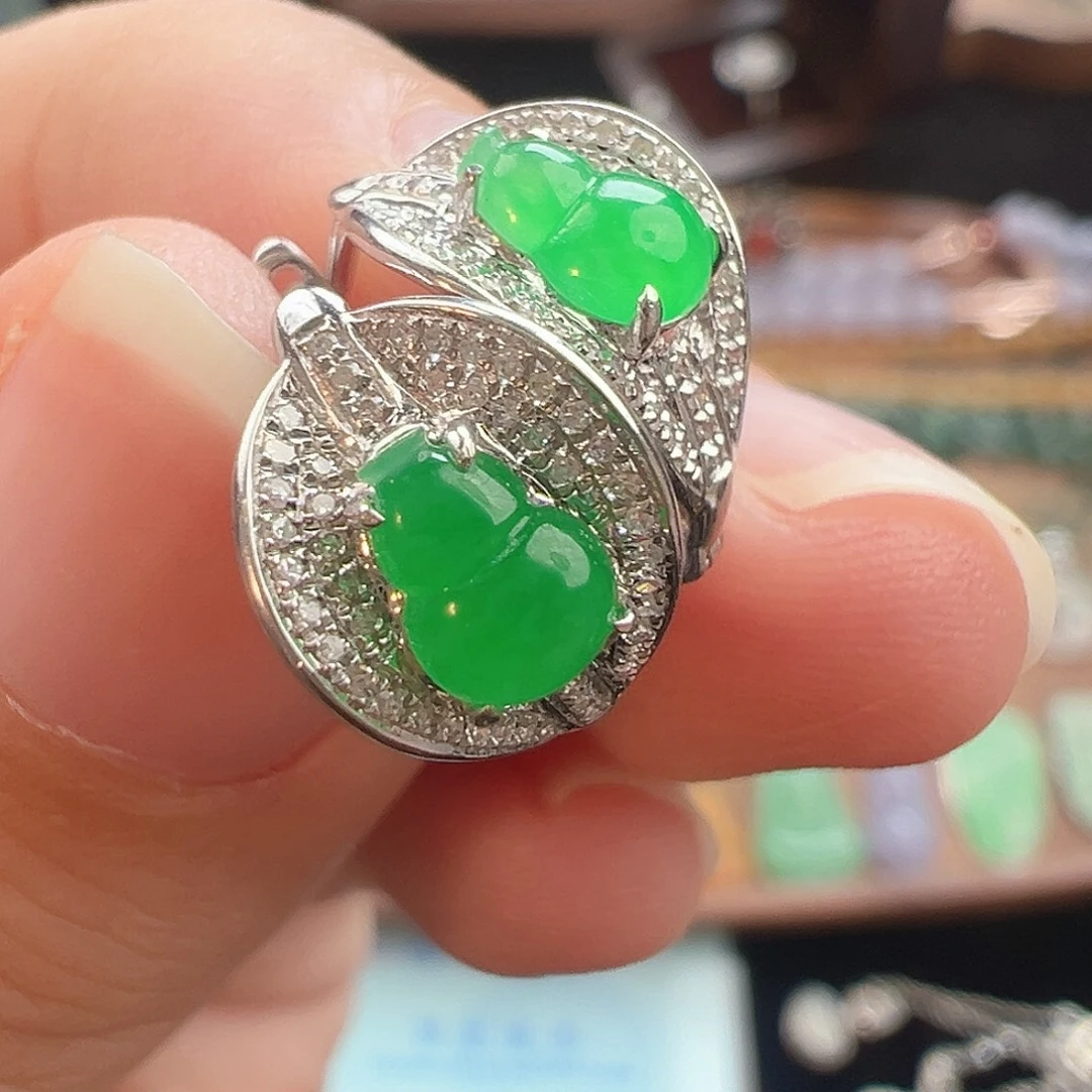 翡翠18K金镶嵌耳饰