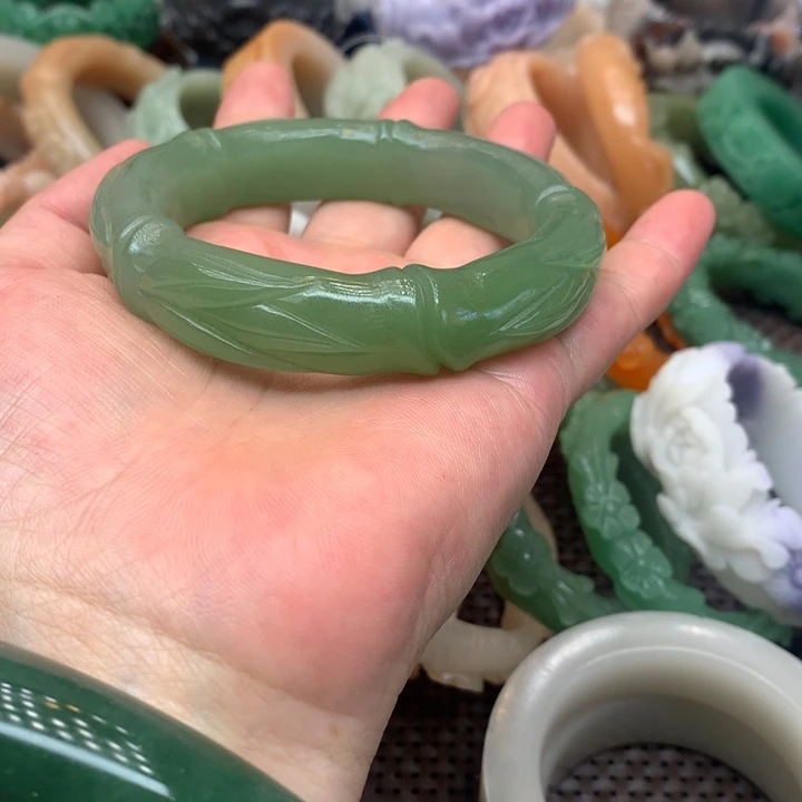 石英质玉手镯未镶嵌峰*姐