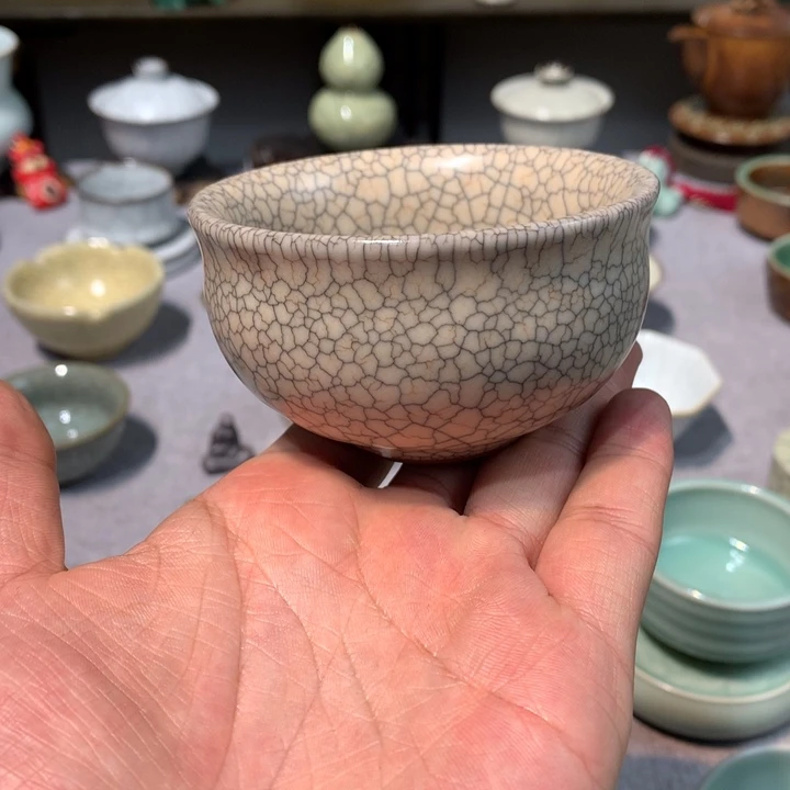 龙泉青瓷哥窑白釉
