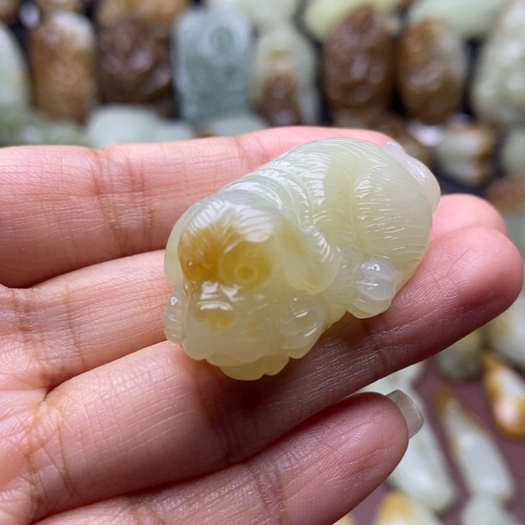 和田玉（糖玉）未镶嵌颈饰