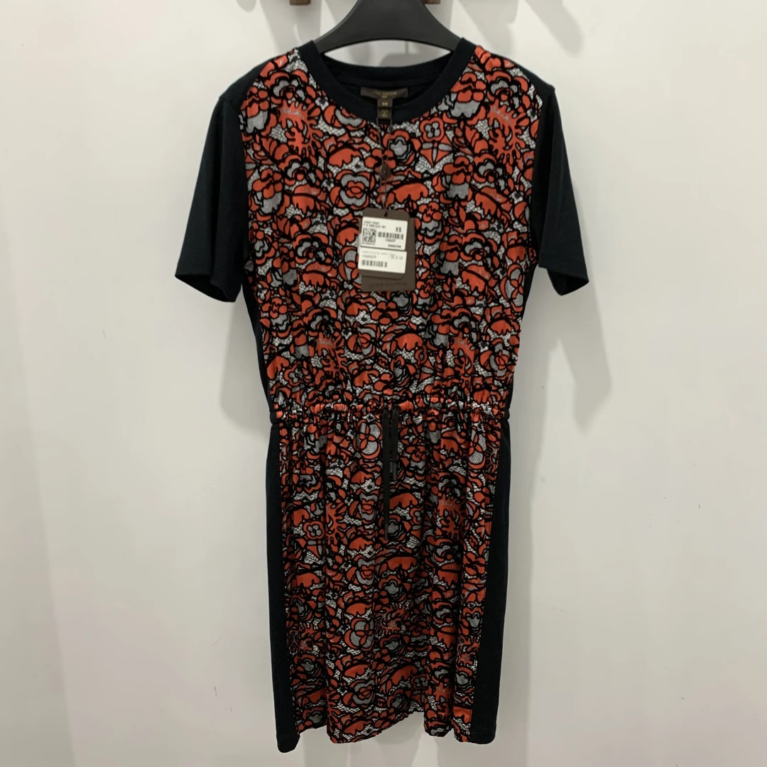 99新 LouisVuitton/路易威登 红色花朵蕾丝抽绳收腰连衣裙  xs码
