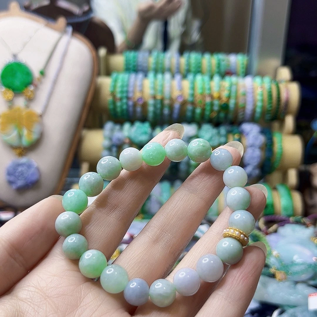 翡翠未镶嵌颈饰翡翠首饰