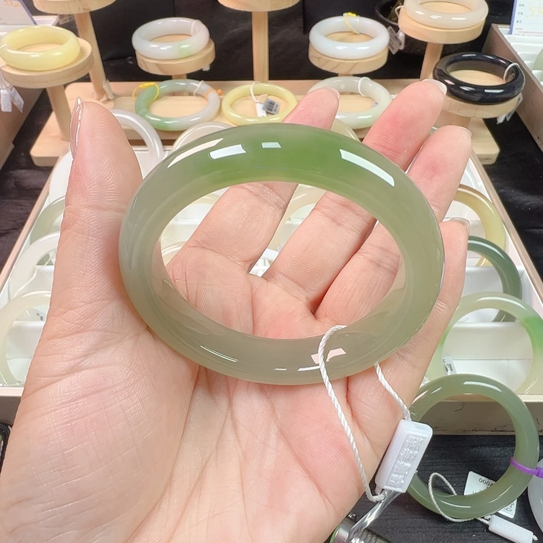 和田玉未镶嵌手镯翠青