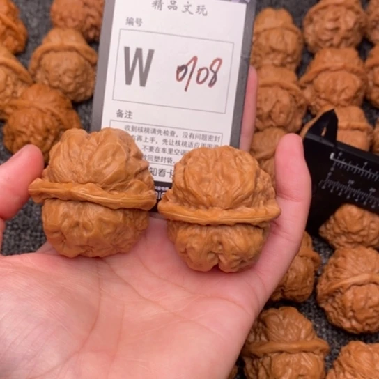 吊坠桃核我是第一百42