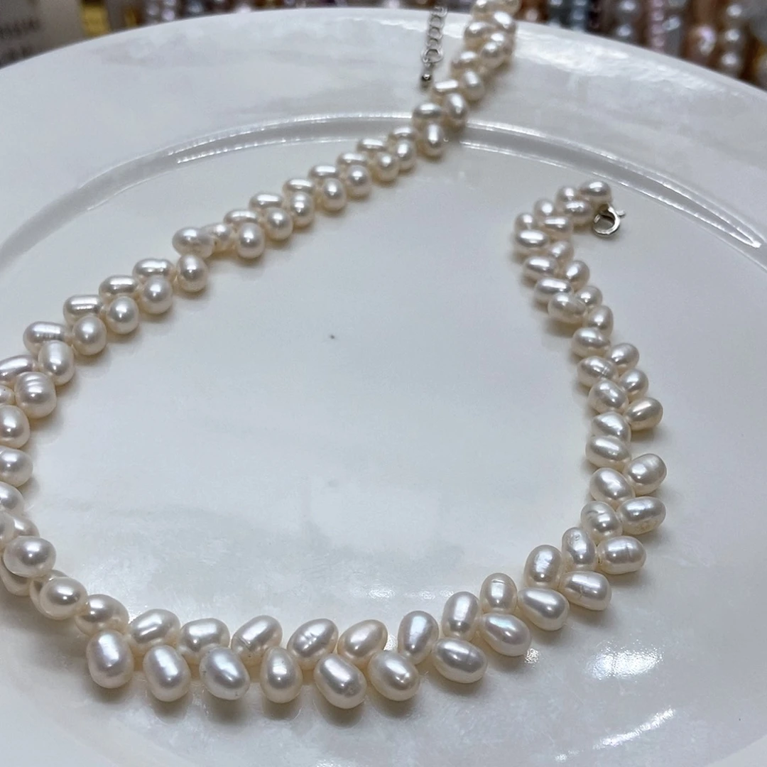 淡水珍珠颈饰合金