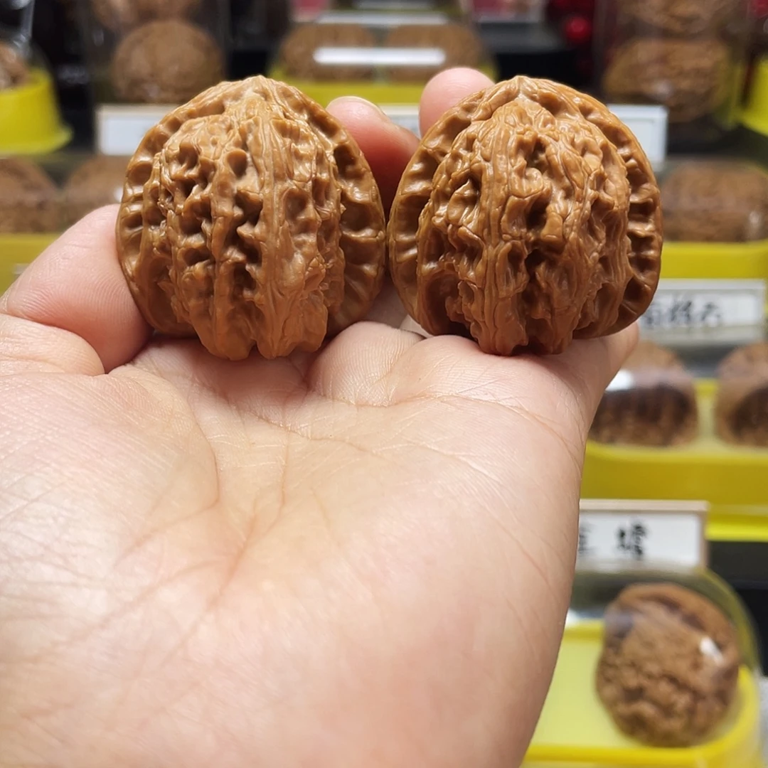吊坠文玩核桃三角白狮子39全品