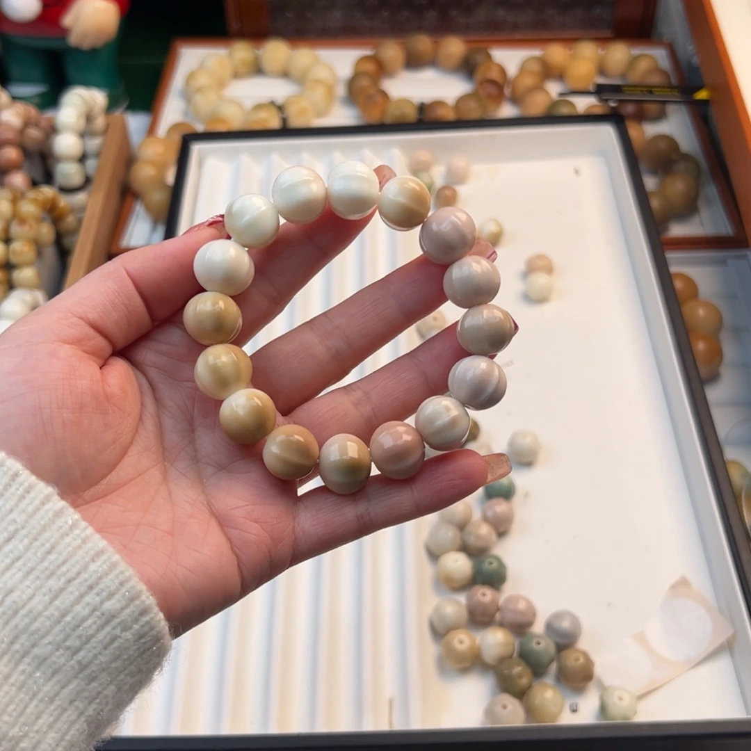菩提根/象牙果手串小***?卡14鲨鱼背微瑕定制不退不换
