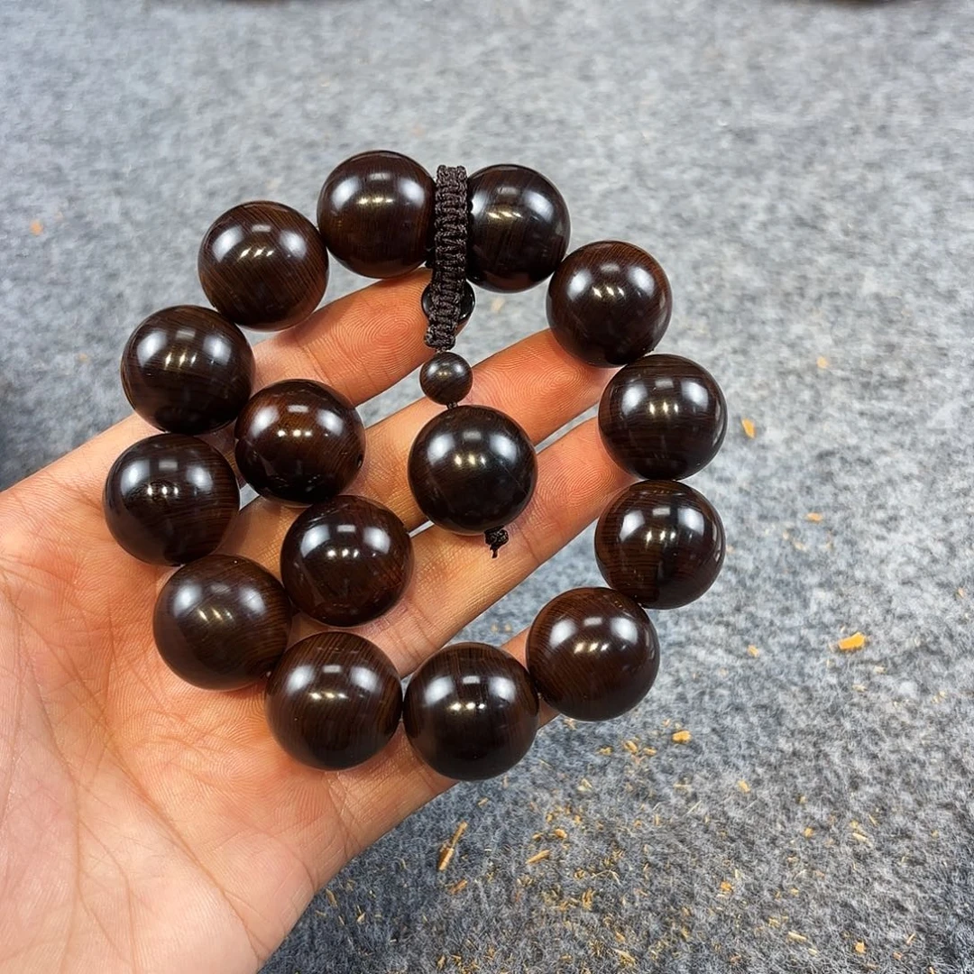 九***月崖柏太行崖柏绿色结油手串五灵脂2.0+配珠2颗