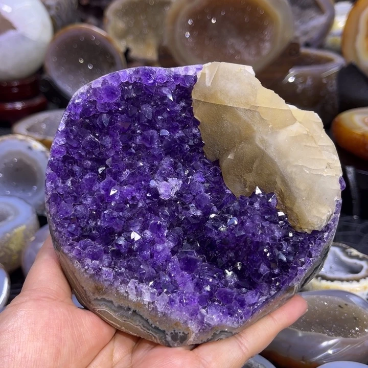 未镶嵌水晶珠宝半成品奇石簇