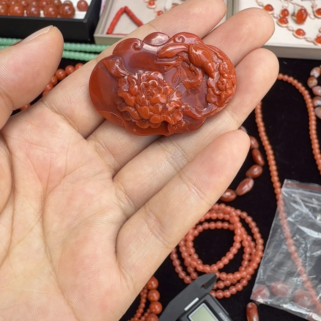 合金吊坠南红玛瑙