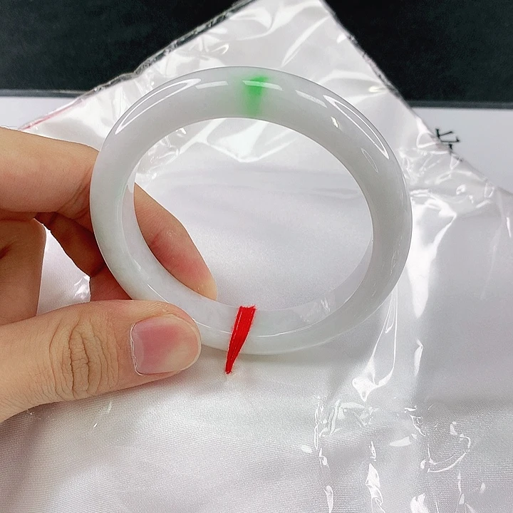 翡翠未镶嵌手镯圈58。40186