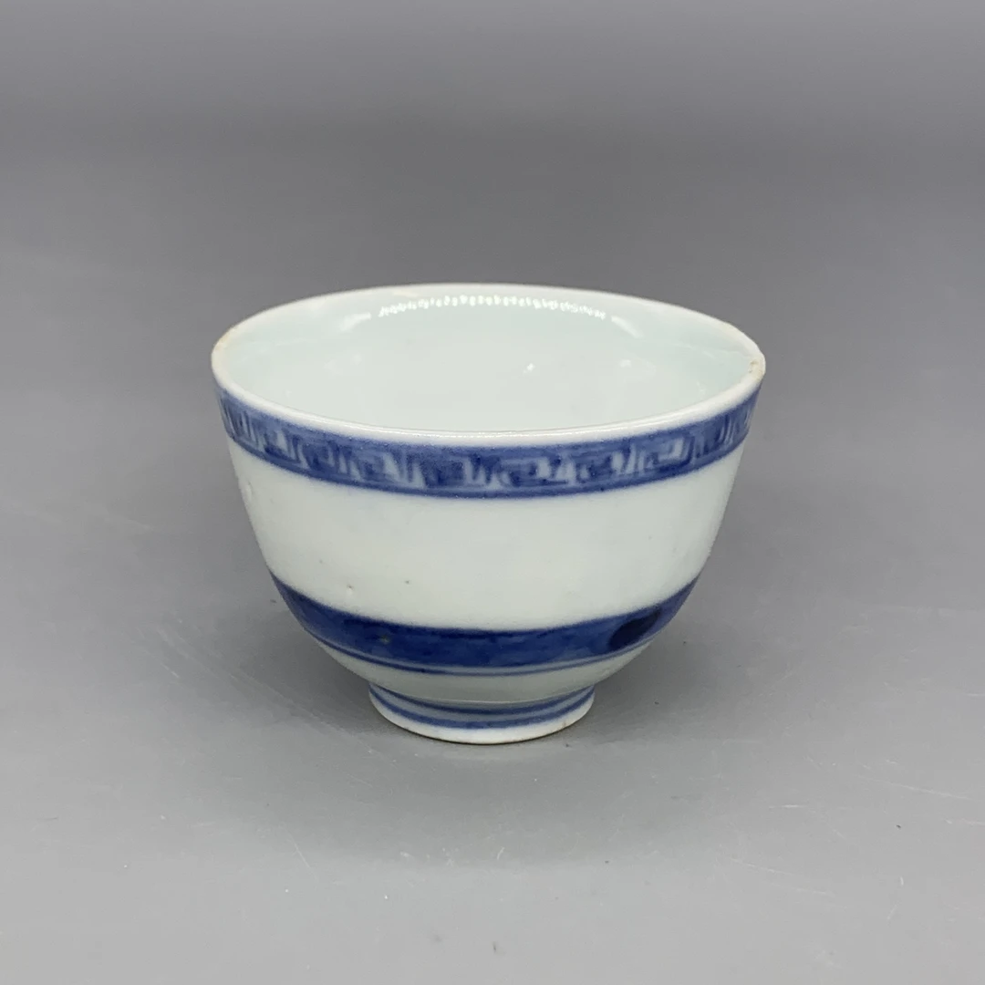 42509059*清中期青花留白杯/瓷器四/江苏省文物总店/MM