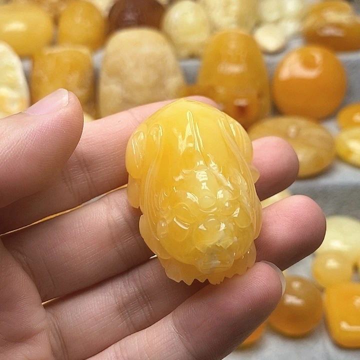 未镶嵌颈饰琥珀琥珀蜜蜡吊坠