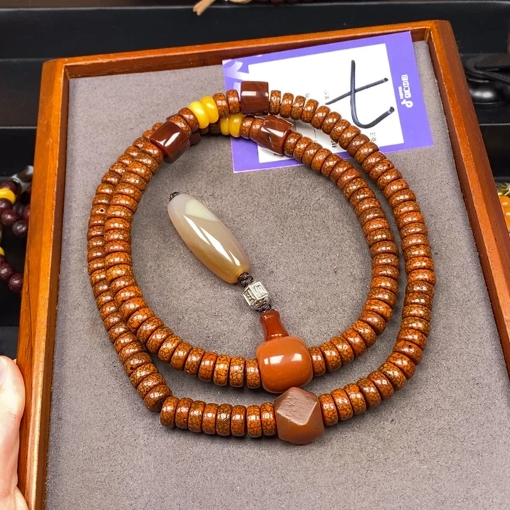 星月菩提吊坠哥****歌星月