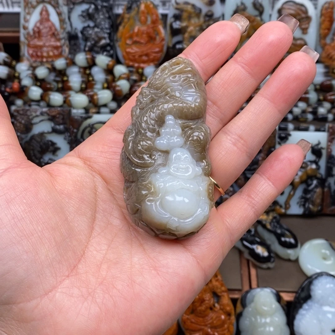 颈饰未镶嵌和田玉