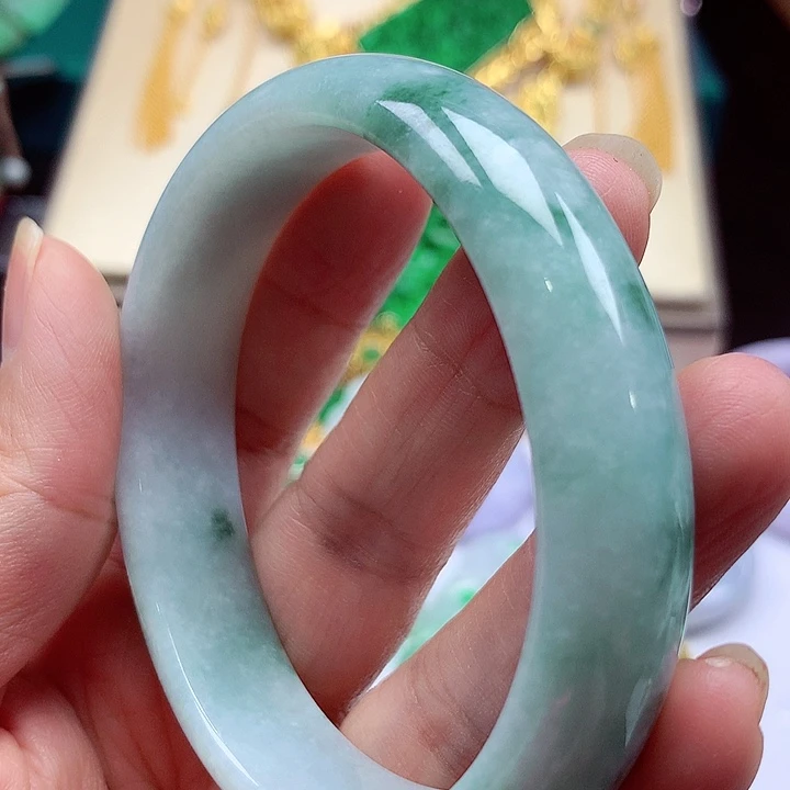 未镶嵌手镯翡翠翡翠