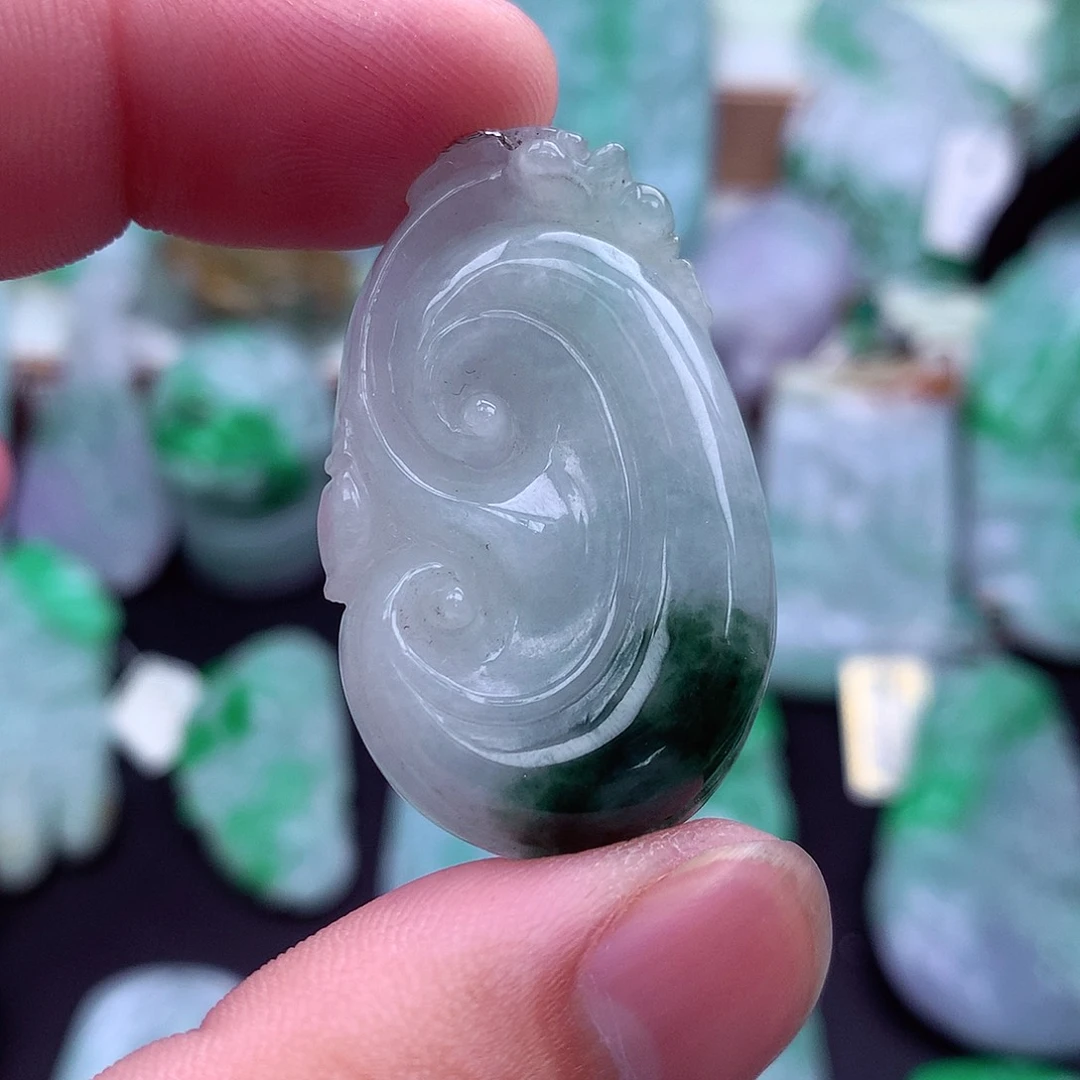 吊坠(不含链)未镶嵌翡翠