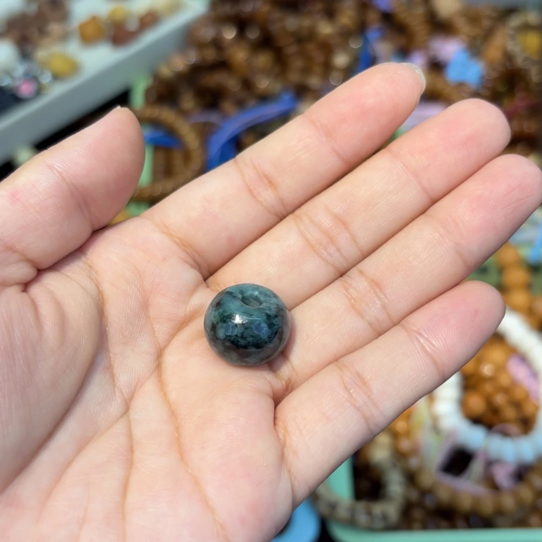 M***o吊坠白玉菩提墩子3