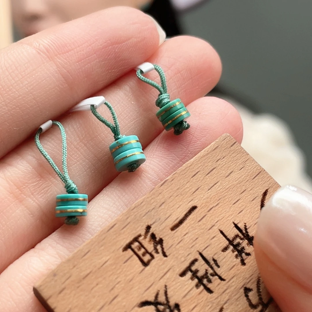 未镶嵌绿松石颈饰