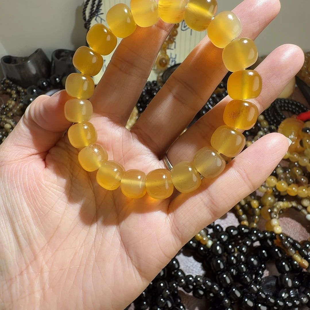 L***驴蹄子12✖️10左右纯蜜色手串