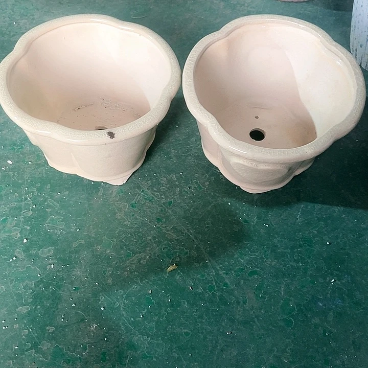 红陶口16。高11。。。