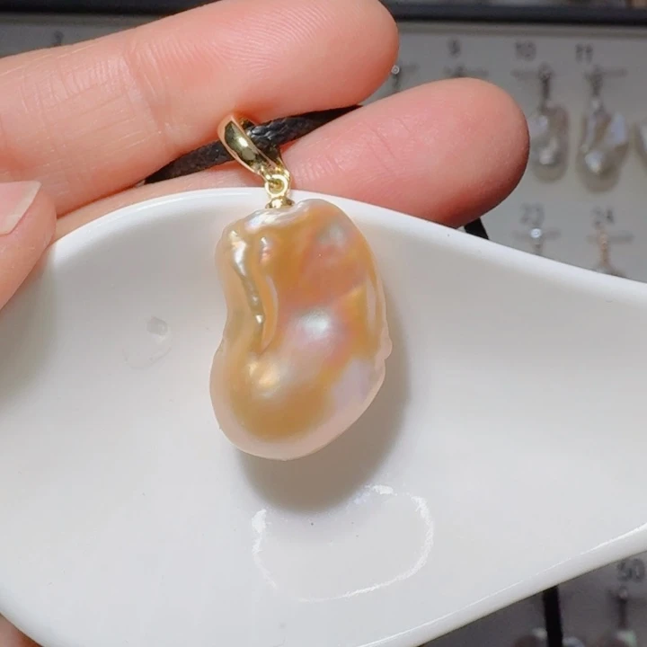 颈饰未镶嵌淡水珍珠