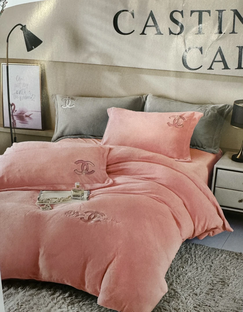 香奈牛奶绒四件套加厚不静绣花毛绒绒被轻奢加绒纯色