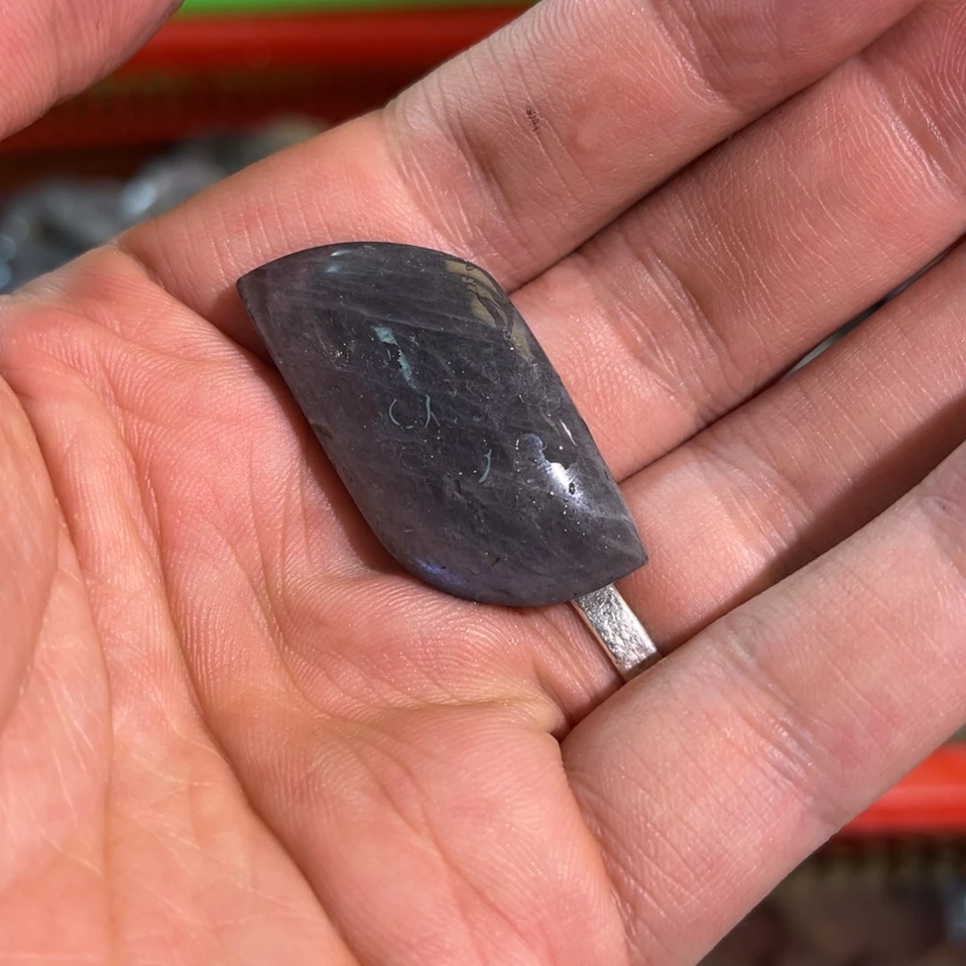 拉长石吊坠未镶嵌不****版