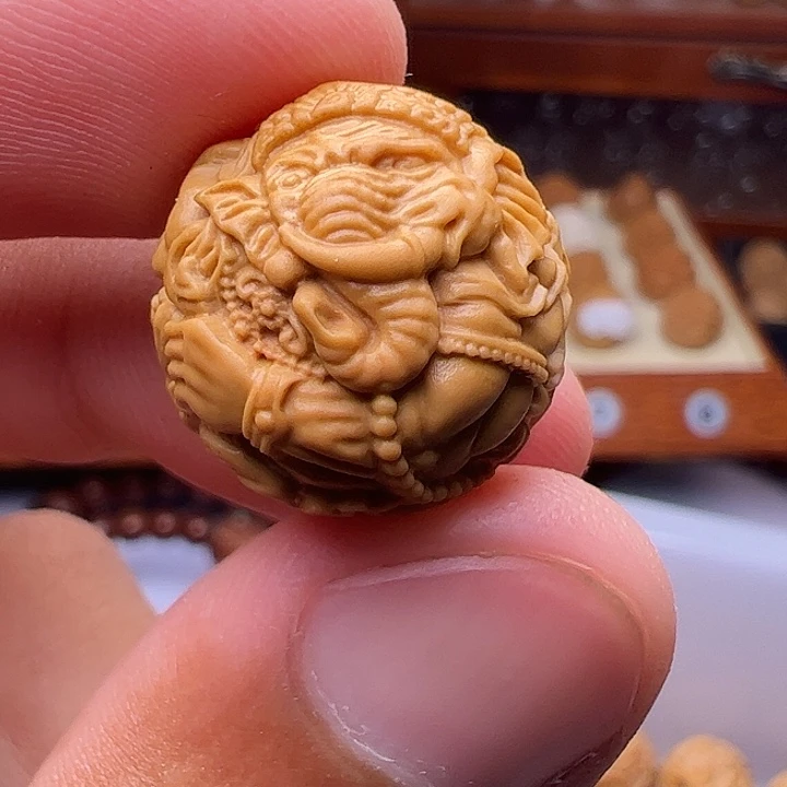 猴头核桃吊坠精工龙蛇像18