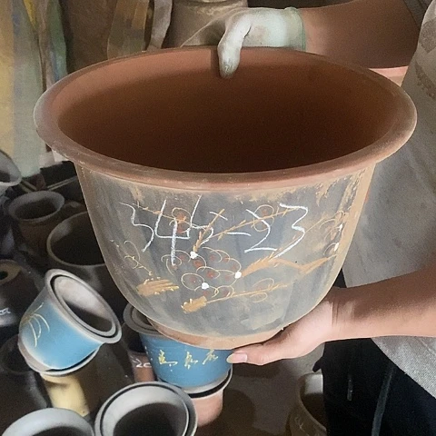 紫砂中国宜兴紫砂花盆，