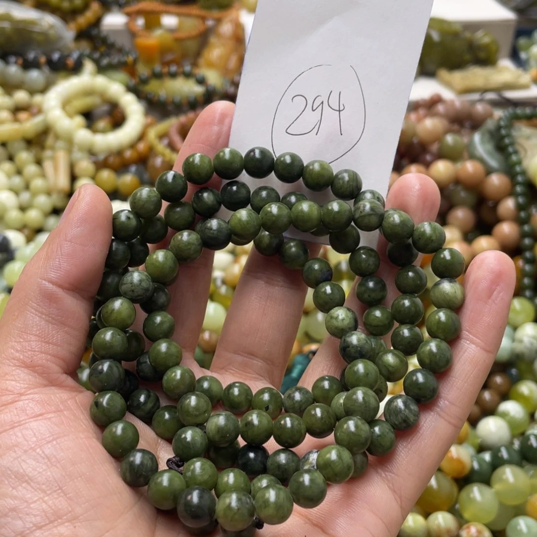 蛇纹石玉手链未镶嵌护**者