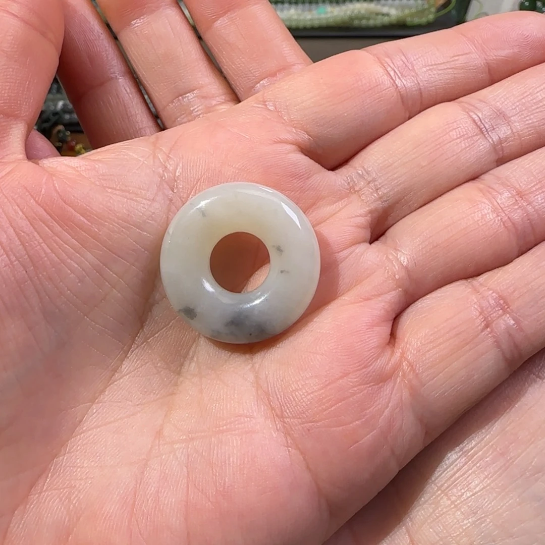 笛***子和田玉未镶嵌颈饰