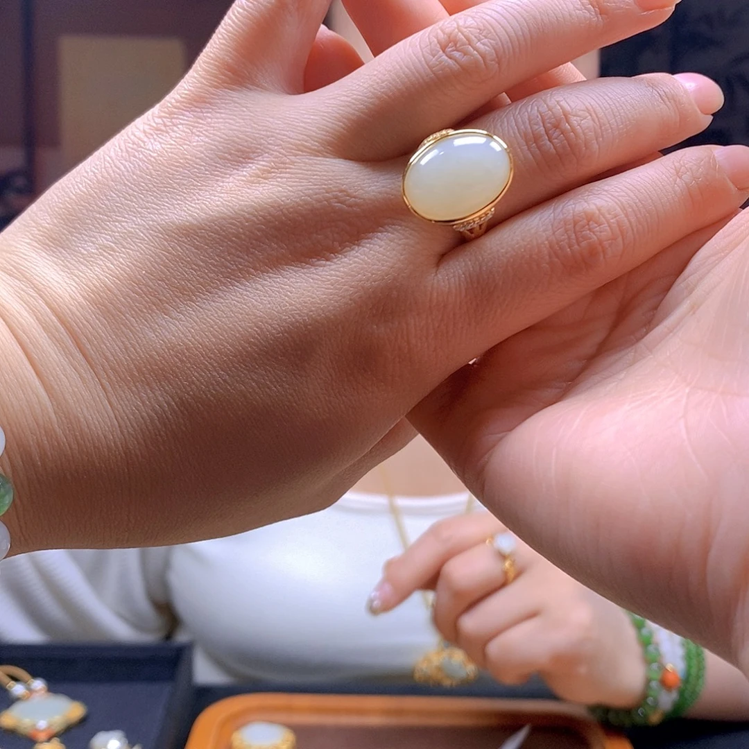 和田玉银S925镶嵌颈饰