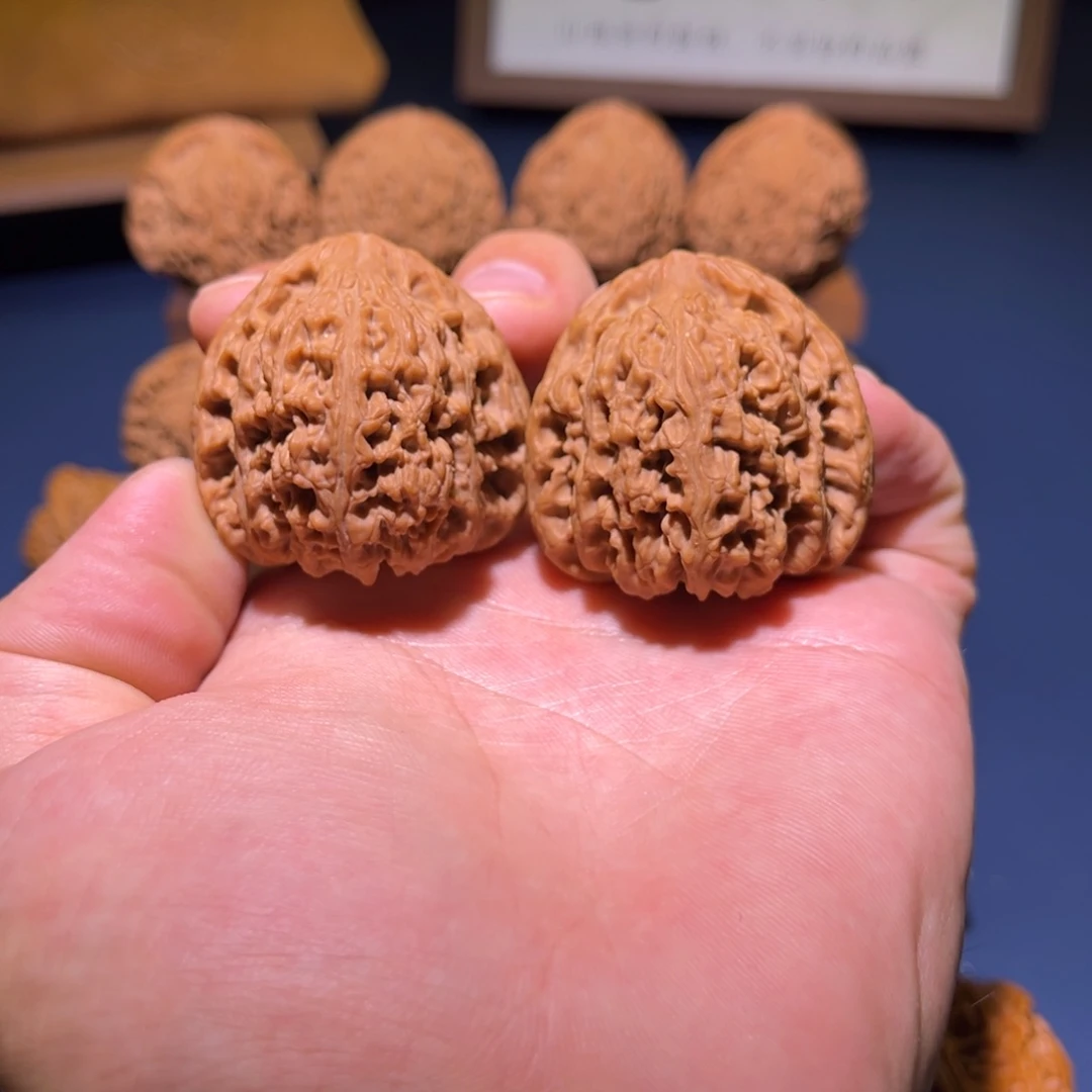 文玩核桃吊坠涿鹿南疆石40.5