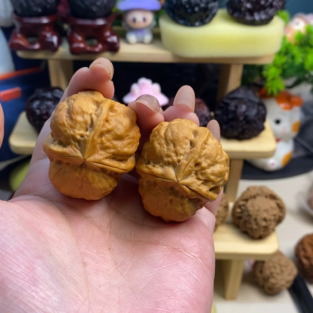 文玩核桃吊坠奶酪三棱37尺