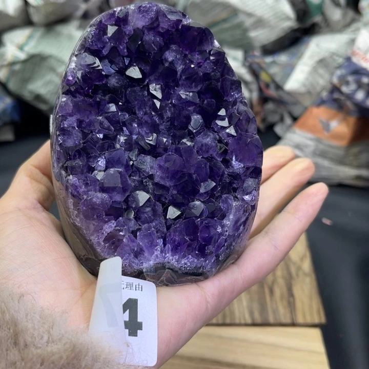 紫晶未镶嵌大型摆件（非配饰）